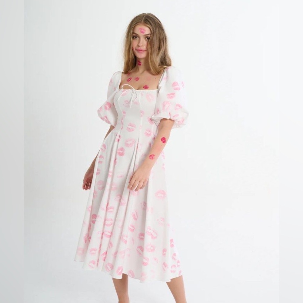 Selkie Kiss on the Lips Day Dress EUC 2X